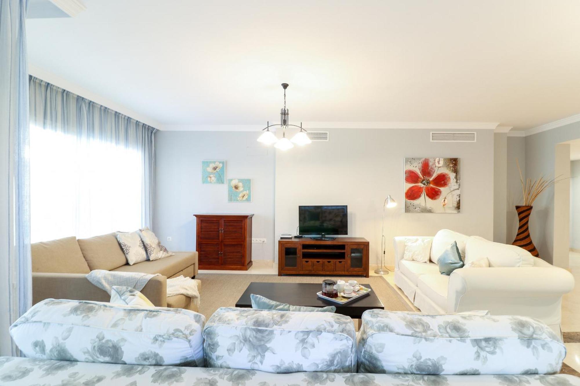 La Goleta - San Pedro Beachside, 200m Marbella