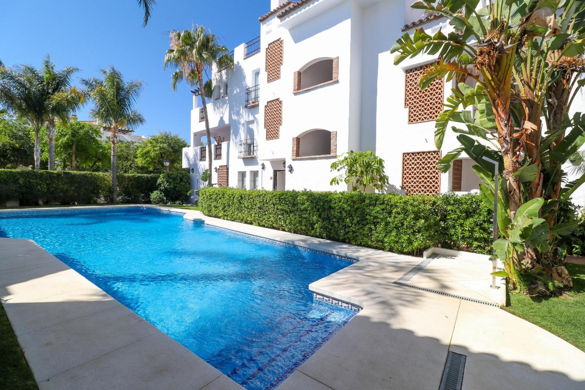 La Goleta - San Pedro Beachside, 200m *
