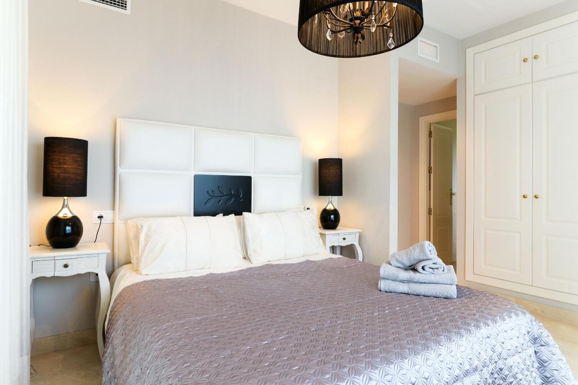 La Goleta - San Pedro Beachside, 200m Appartement *